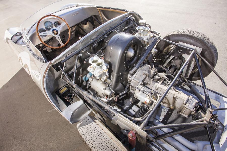 Моторный отсек Porsche 550A Spyder 1956 года  (фото 20 из 25)